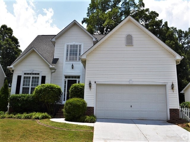 Building Photo - 36 Halehaven Dr