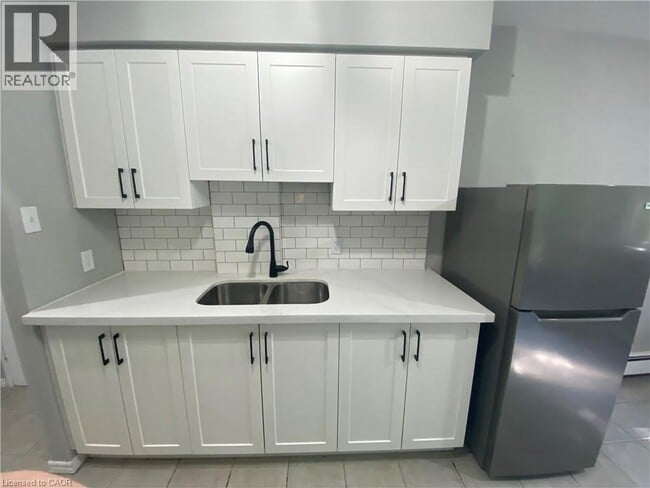 Building Photo - 163 Chandler Dr