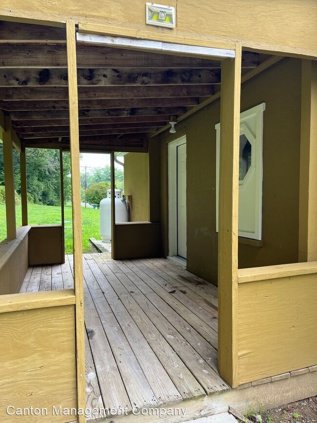 Building Photo - 2 br, 1 bath House - 3116 Rocks Rd.