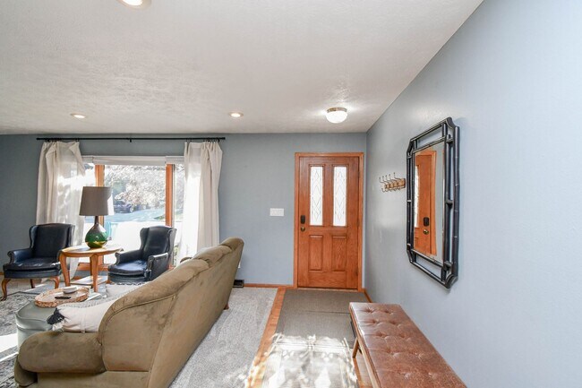 Foto del edificio - 103 Perry Ln