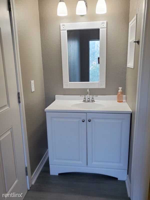 Building Photo - 2 br, 2 bath Condo - 3113 Sondra Drive