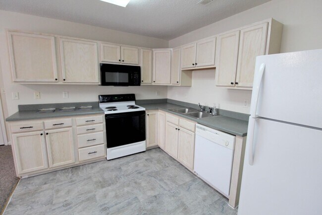 Building Photo - 1322 Devon Ln