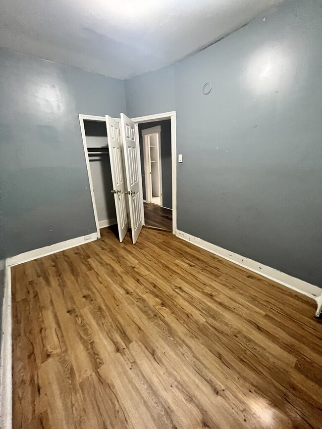 Foto del edificio - 119 Woodlawn Ave