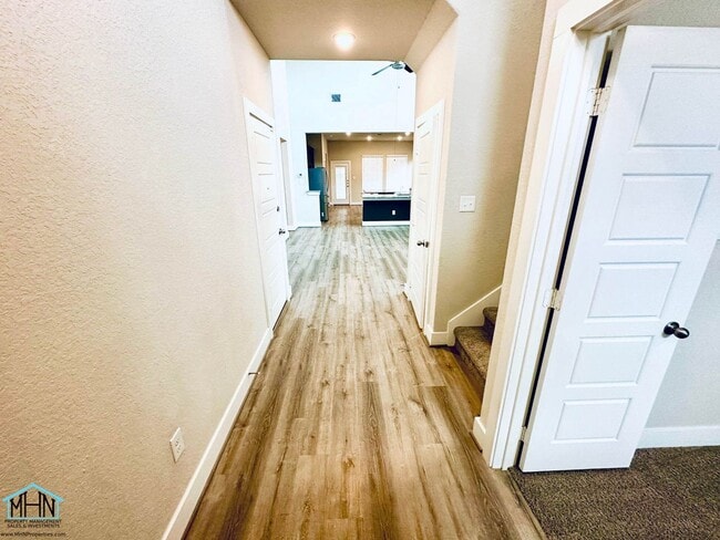 Photo - Welcome Home to Modern Elegance in Copper Branch!