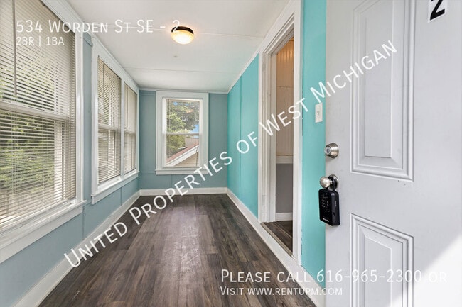 Building Photo - 534 Worden St SE