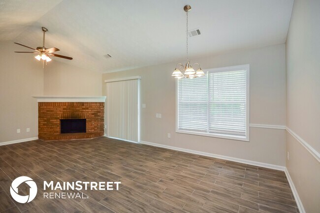 Building Photo - 90 Saratoga Way