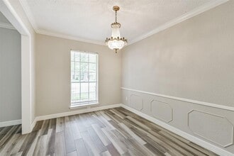 Building Photo - 28902 Twisted Oak Dr