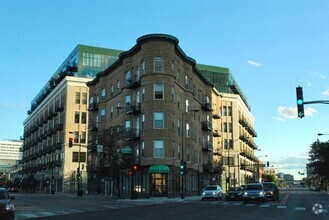 Building Photo - 34 S Ashland Ave