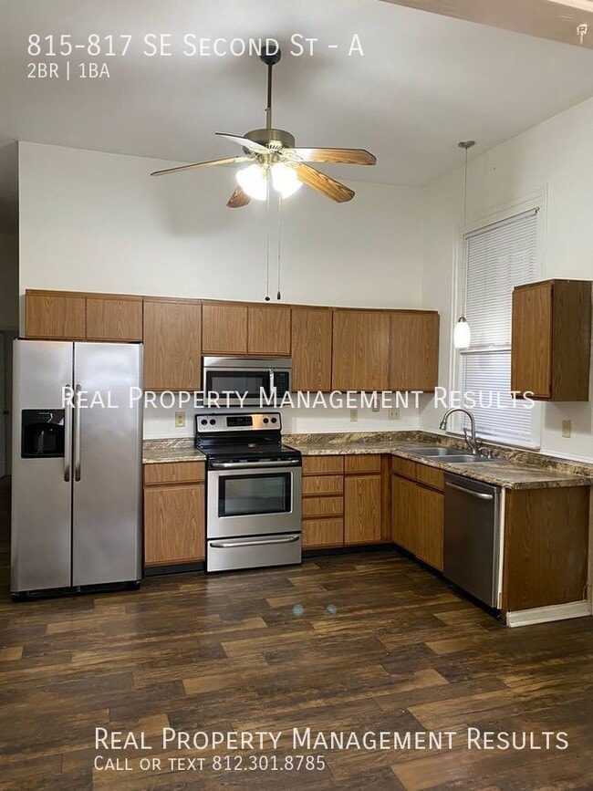 Foto del edificio - 815-817 SE Second St-A