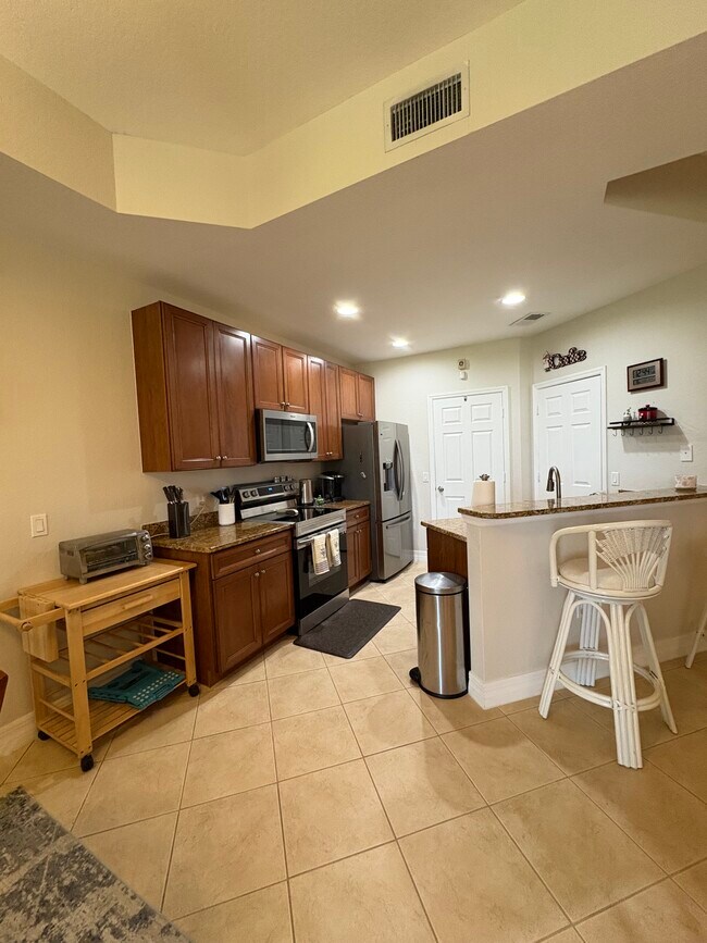 Building Photo - 16098 Via Solera Cir