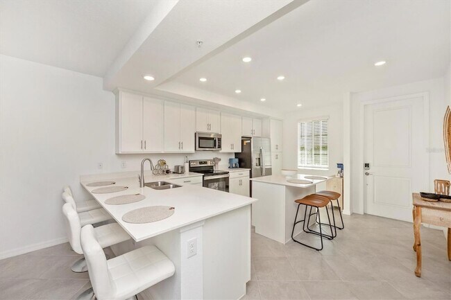 Building Photo - 12280 Wellen Golf St