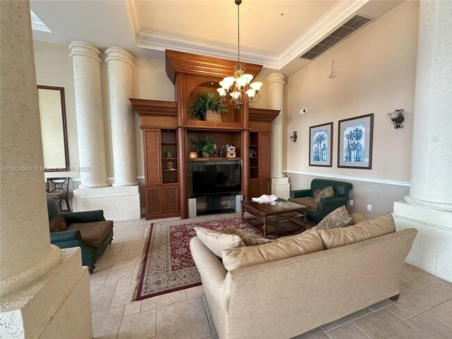 Foto del edificio - 17150 N Bay Rd