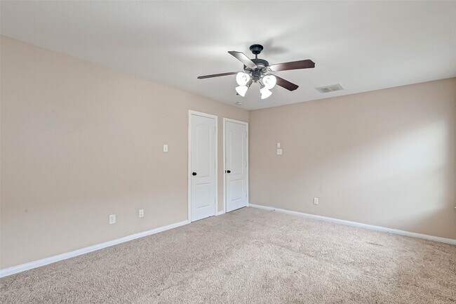 Foto del edificio - 6402 Black Bamboo Ln