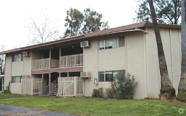 Primary Photo - 3302 Mensch Ct