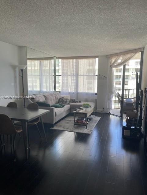 Building Photo - 1865 Brickell Ave