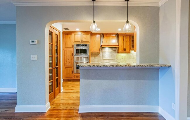 Building Photo - 3705 W Barcelona St - For Rent!