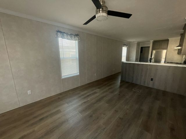 Building Photo - 454 Warbler Ln