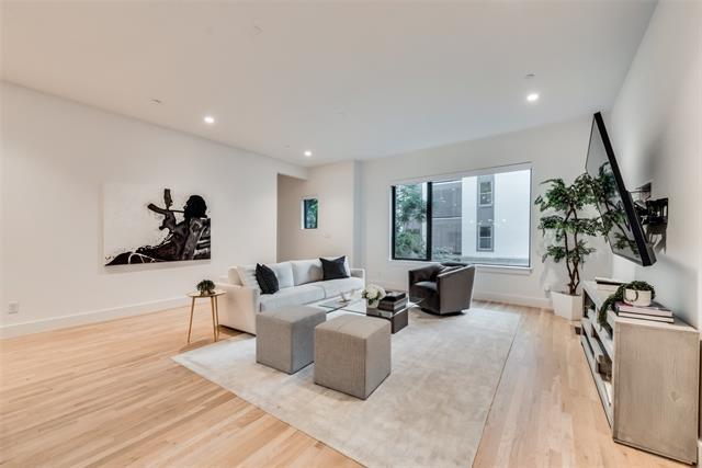 Foto del edificio - 2633 Reagan St