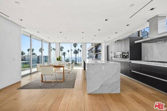 Foto del edificio - 1012 2nd St