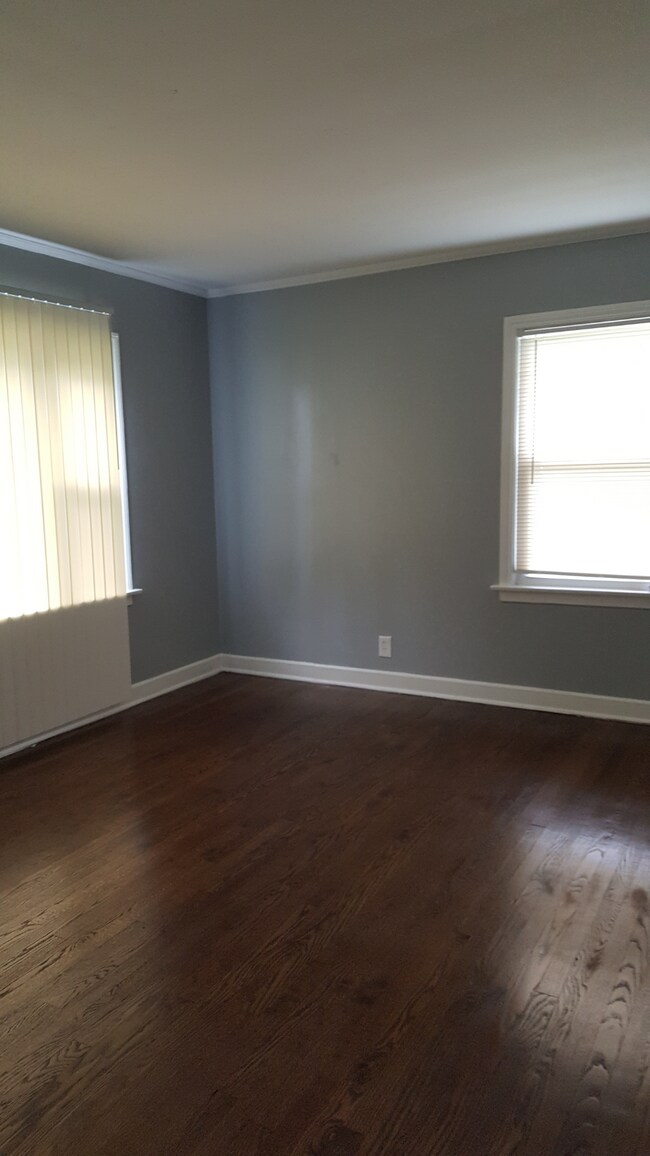 Foto del edificio - 3744 W 86th St