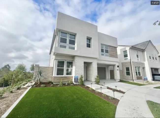 Building Photo - 371 Burwood