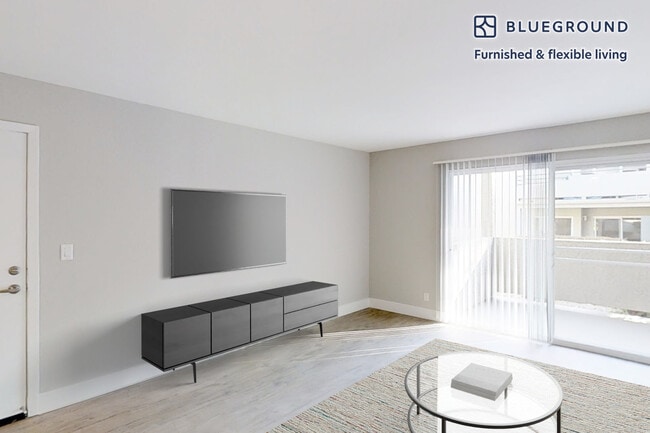 Foto del edificio - 3831 Orchid Ln