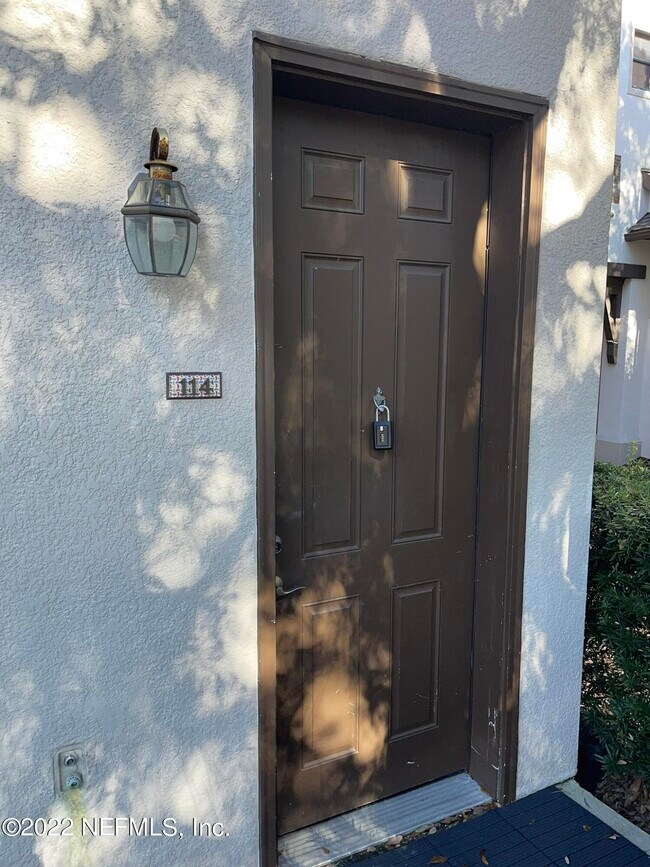 Building Photo - 9823 Tapestry Park Circle