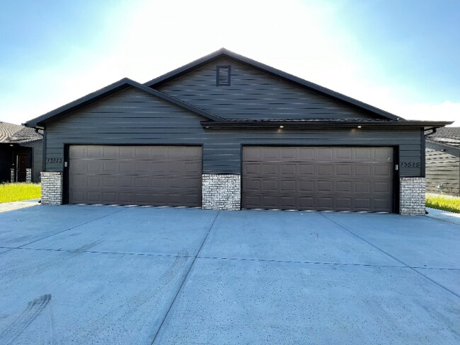 Foto del edificio - 13515 W Haskell Ct