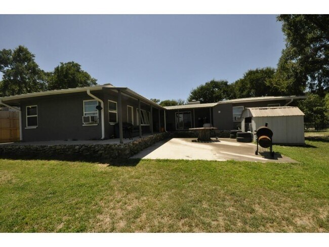 Foto del edificio - 8238 Eagle Mountain Cir