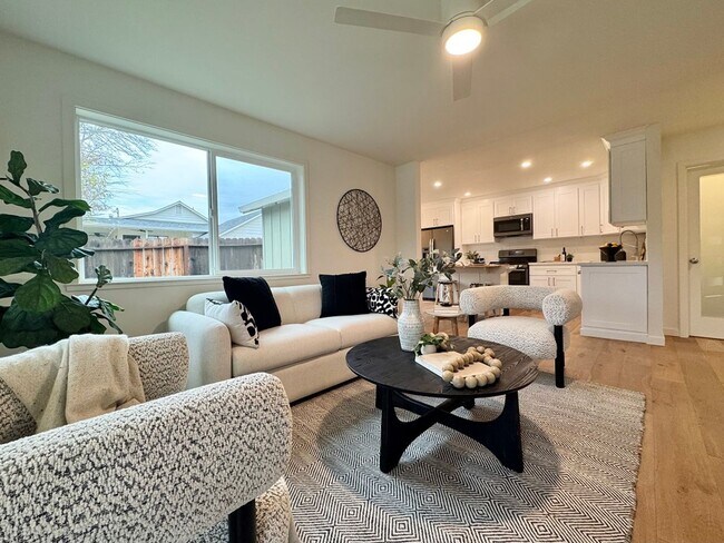 Foto del edificio - Country Living with Modern Comfort - 2BR/2...