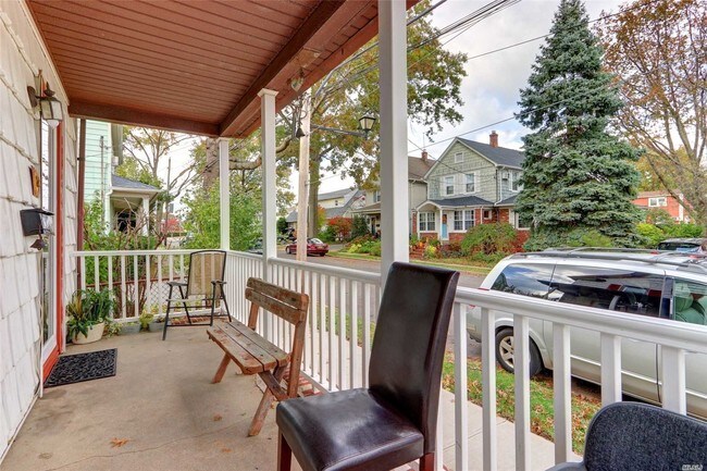 Foto del edificio - 62 Bedford Ave