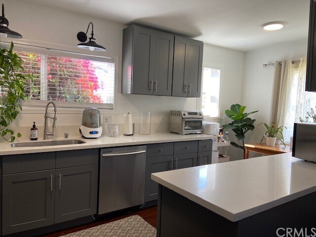 Foto del edificio - 1802 S Sycamore Ave