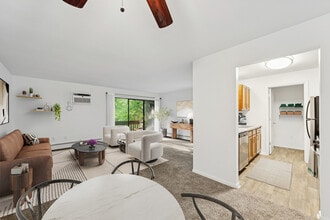 Building Photo - ReNew Woodlake