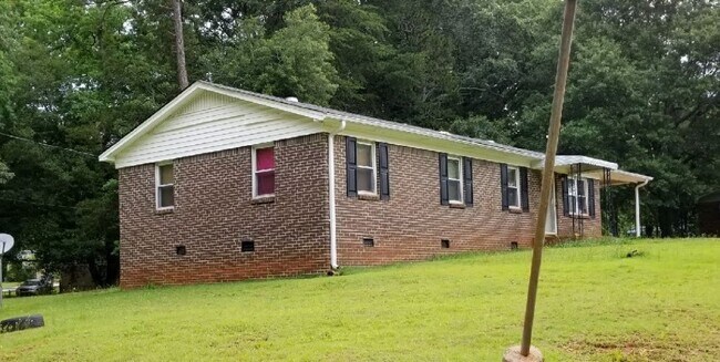 Building Photo - 134 Alpha Dr