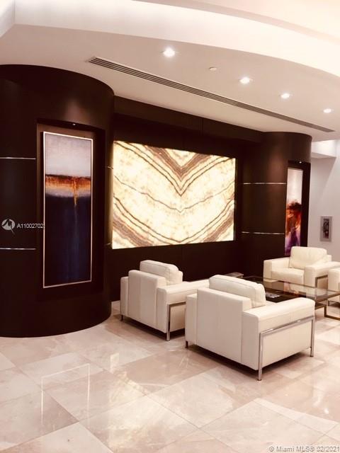 Foto del edificio - 20225 NE 34th Ct