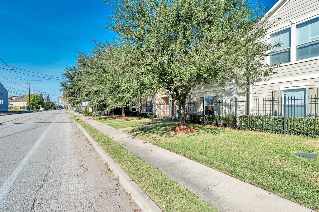 Foto principal - 3019 Palmer St