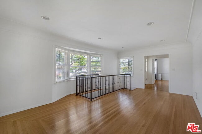 Building Photo - 5039 Marburn Ave
