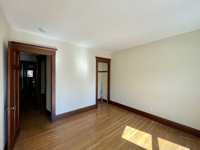 Building Photo - 786 McKinley Pkwy