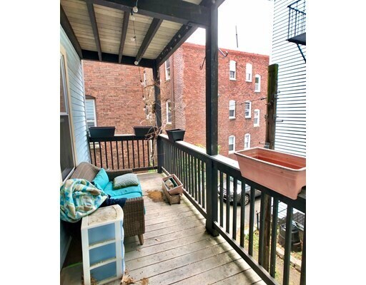 Building Photo - 14-16 Arcola St