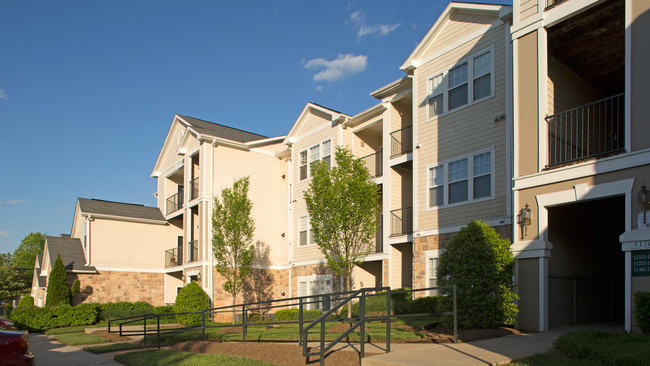 The Reserve at Fairfax Corner Apartments - Fairfax, VA | Apartments.com