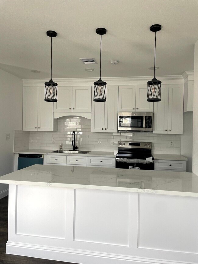 Building Photo - 2615 Campbell St