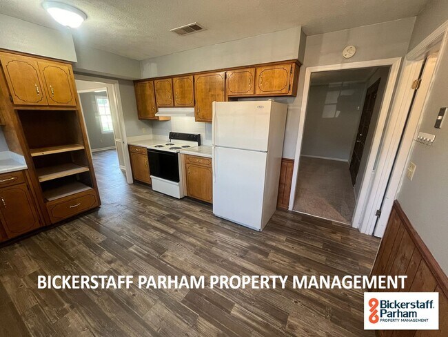 Foto del edificio - 4661 Acorn St