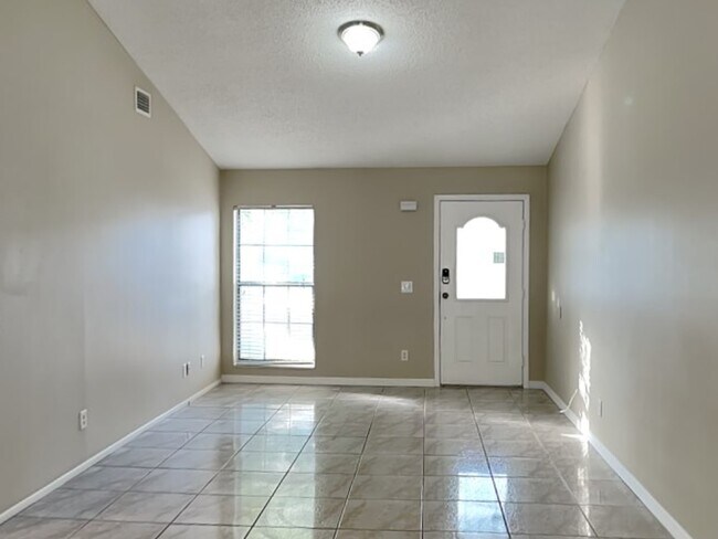 Building Photo - 4524 Shadberry Dr