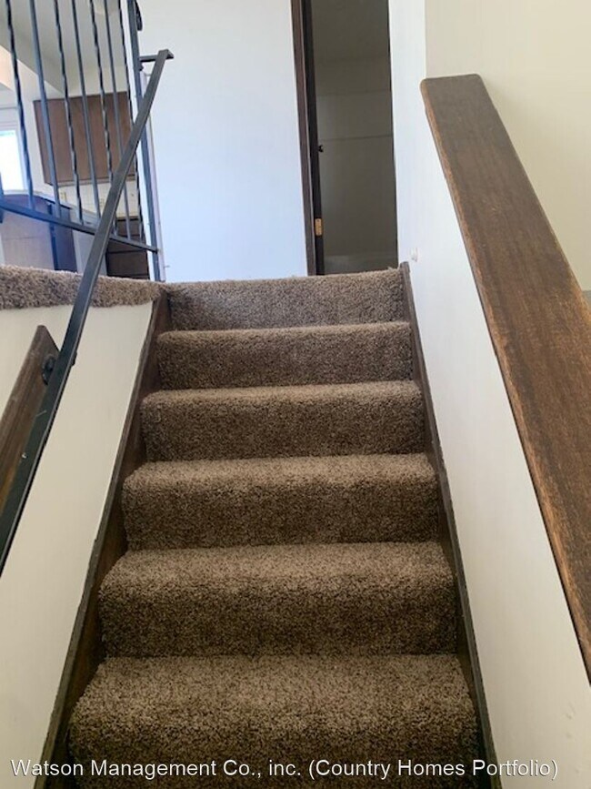 Building Photo - 3 br, 1.5 bath House - 2721 N Perrine Ct