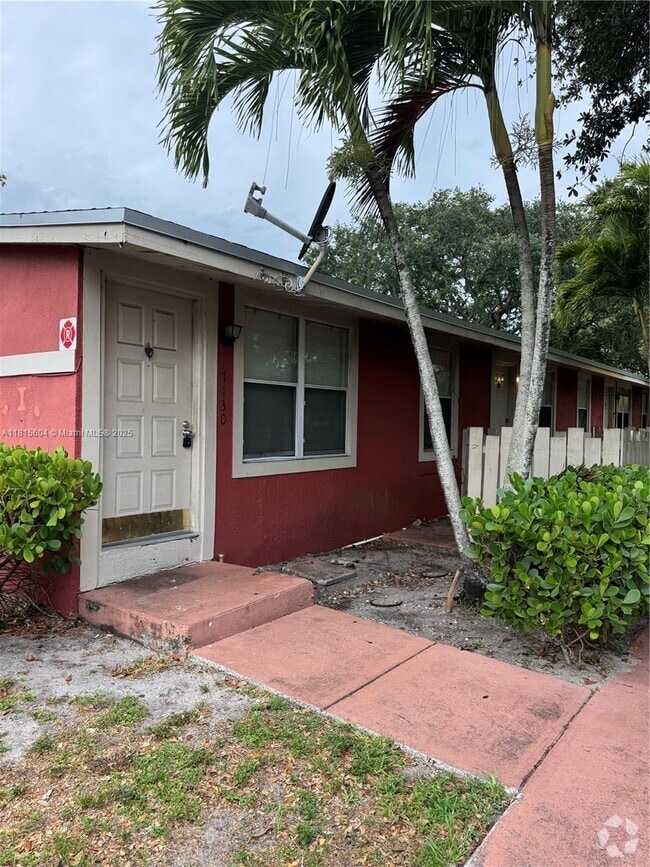 Building Photo - 7130 Southgate Blvd