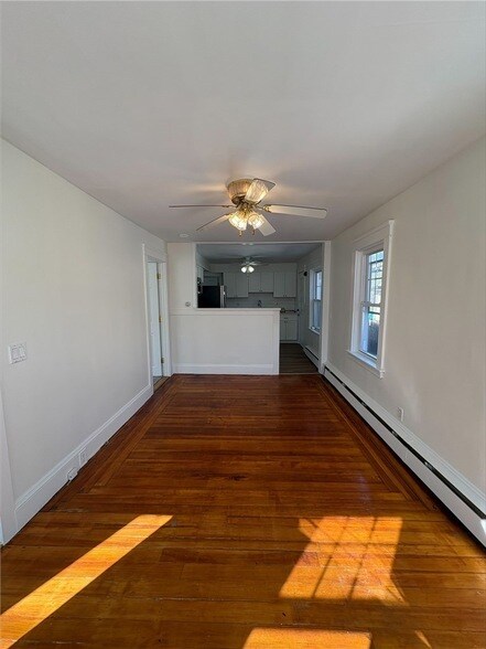 Foto del edificio - 39 Mawney Ave