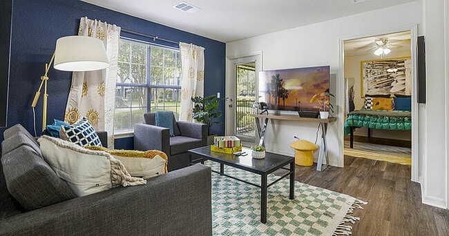 Model-Living-Room-02-On20-Gainesville-FL-6 - On20 Apartments