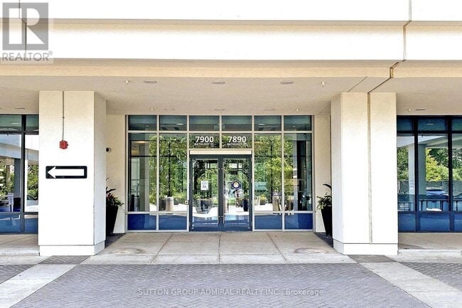 Building Photo - 7890 Bathurst St