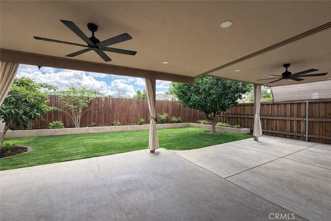 Foto del edificio - 27640 Quincy St