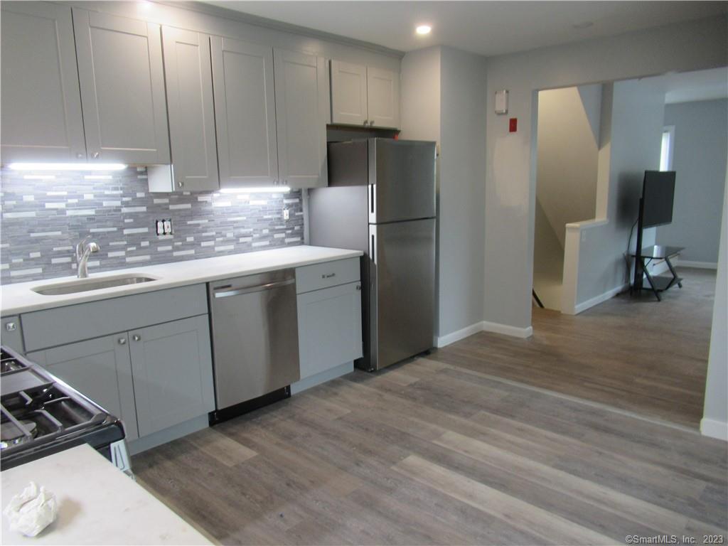 7 Brown Ave Unit 7, Stamford, CT 06902 Condo for Rent in Stamford, CT